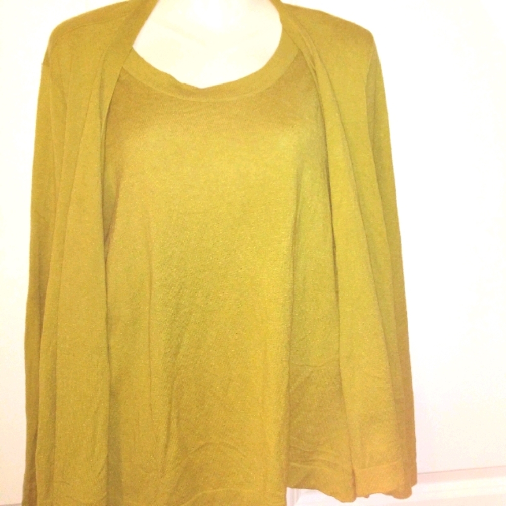 Jasper woman essential career attached cami top